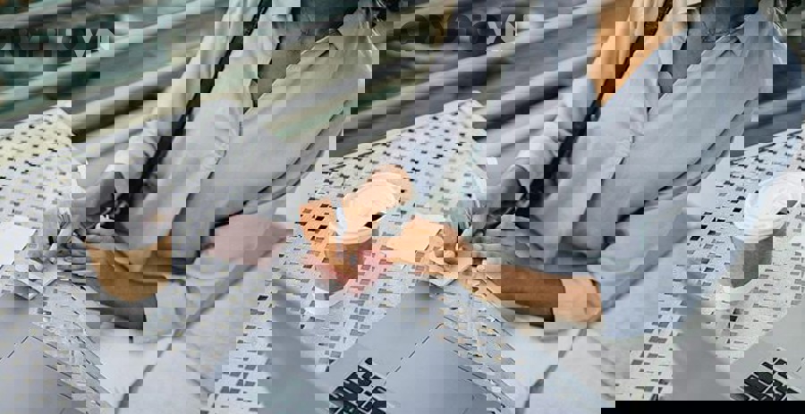 Logo Uniswap đại diện cho một trong những sàn DEX nổi bật trong DeFi