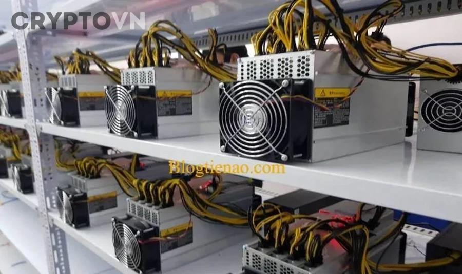 Những tiêu chí nào giúp so sánh shop bán máy đào coin một cách thực tế?