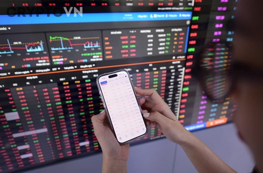 Chốt lời từng phần liên quan thế nào đến stop loss, trailing stop và các kịch bản biến động mạnh?