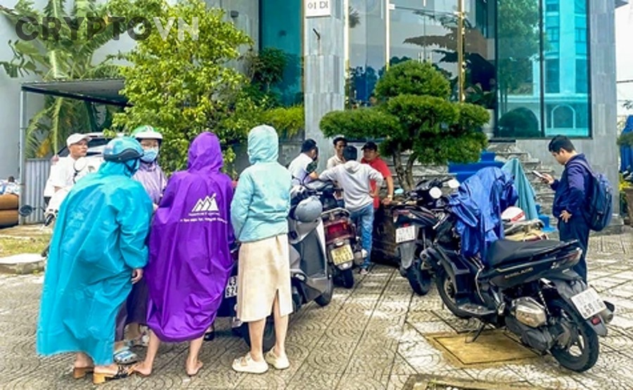 Ngoài “tham lãi”, còn những yếu tố tâm lý nào khiến nhà đầu tư crypto dễ tin vào Ponzi?